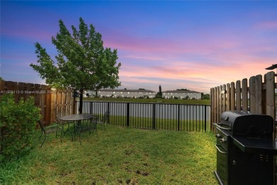 Beach Townhome/Townhouse For Sale in Miami, Florida