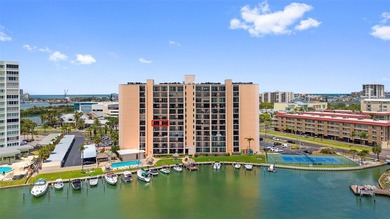 Beach Condo For Sale in Clearwater Beach, Florida