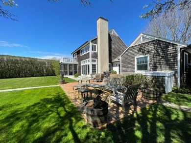 Beach Home For Sale in Wainscott, New York