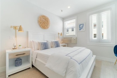 Beach Condo Active Under Contract in Palm Beach, Florida