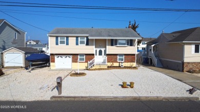 Beach Home For Sale in Toms River, New Jersey