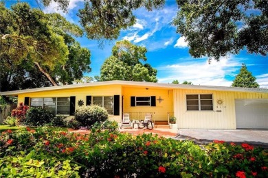 Beach Home For Sale in St. Petersburg, Florida