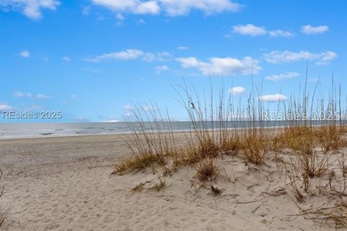 Beach Condo For Sale in Hilton Head Island, South Carolina