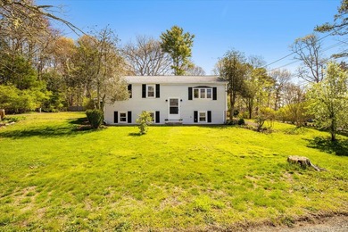 Beach Home For Sale in Pocasset, Massachusetts
