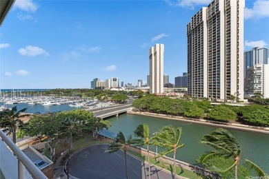 Beach Condo For Sale in Honolulu, Hawaii