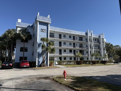 Beach Condo For Sale in Lake Worth, Florida