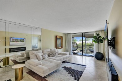 Beach Condo For Sale in Lake Worth, Florida