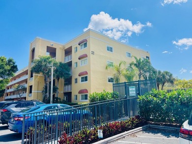 Beach Condo Sale Pending in Lake Worth, Florida