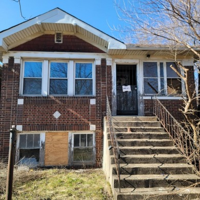 Beach Townhome/Townhouse Off Market in Gary, Indiana