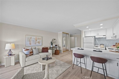 Beach Condo For Sale in Newport Beach, California