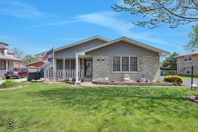 Beach Home For Sale in Burbank, Illinois