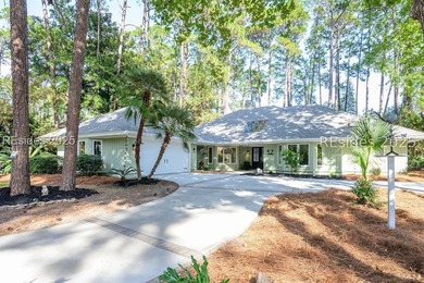 Beach Home For Sale in Hilton Head Island, South Carolina