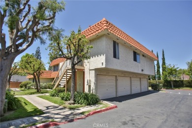 Beach Townhome/Townhouse For Sale in Lake Forest, California