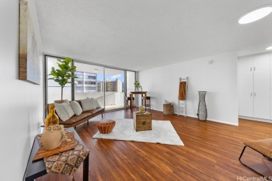 Beach Condo For Sale in Honolulu, Hawaii