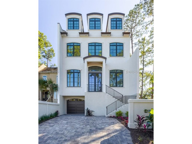 Beach Home For Sale in Hilton Head Island, South Carolina