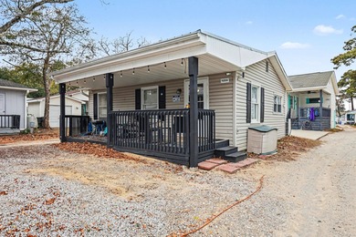 Beach Home For Sale in Myrtle Beach, South Carolina