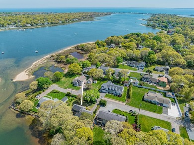 Beach Home For Sale in Teaticket, Massachusetts
