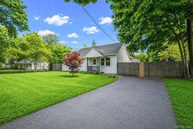 Beach Home For Sale in Mastic Beach, New York