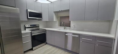 Beach Condo For Sale in Hallandale Beach, Florida