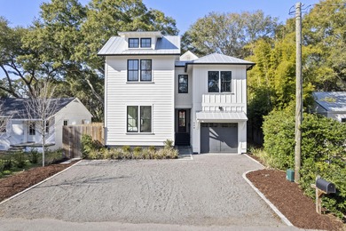 Beach Home Active Under Contract in Mount Pleasant, South Carolina