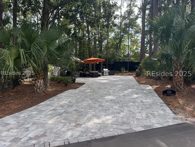 Beach Lot For Sale in Hilton Head Island, South Carolina