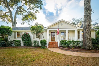 Beach Home For Sale in Mount Pleasant, South Carolina