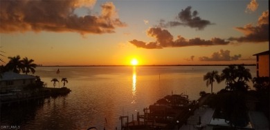 Beach Condo For Sale in Cape Coral, Florida