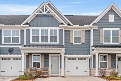 Beach Townhome/Townhouse For Sale in Longs, South Carolina