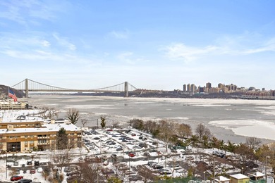 Beach Condo For Sale in Edgewater, New Jersey