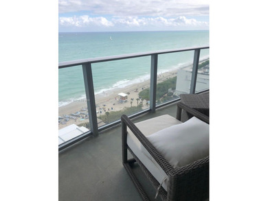 Beach Condo For Sale in Hollywood, Florida