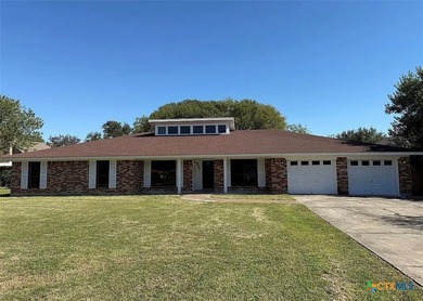 Beach Home For Sale in Port Lavaca, Texas