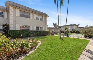 Beach Condo Active Under Contract in Hollywood, Florida