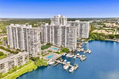 Beach Condo For Sale in North Miami Beach, Florida