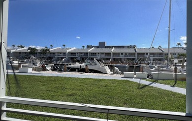 Beach Condo For Sale in North Miami Beach, Florida