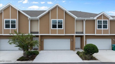 Beach Townhome/Townhouse For Sale in Daytona Beach, Florida