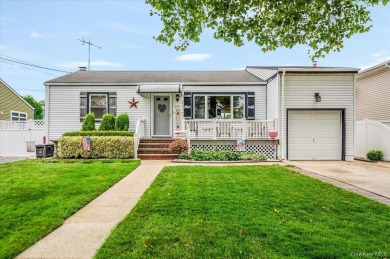 Beach Home Sale Pending in Lindenhurst, New York