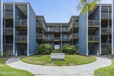 Beach Condo For Sale in North Topsail Beach, North Carolina