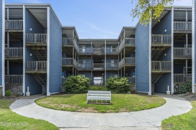 Beach Condo For Sale in North Topsail Beach, North Carolina