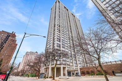 Beach Condo For Sale in Chicago, Illinois