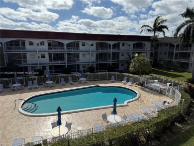 Beach Condo For Sale in Hallandale Beach, Florida