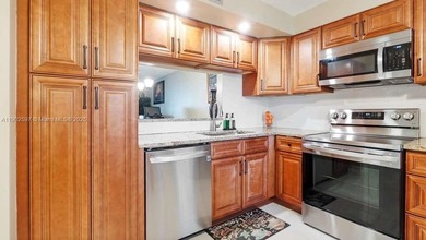 Beach Condo For Sale in Pembroke Pines, Florida