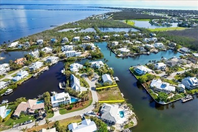 Beach Lot For Sale in Sanibel, Florida