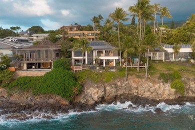 Beach Home For Sale in Lahaina, Hawaii