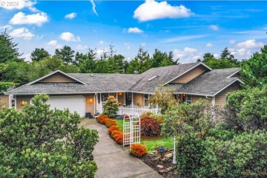 Beach Home For Sale in Florence, Oregon