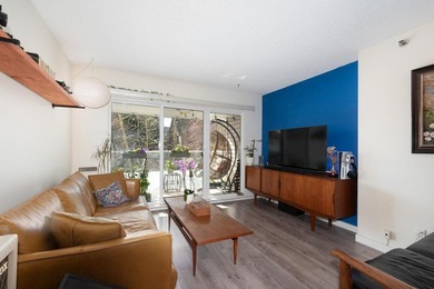 Beach Condo For Sale in Vancouver, BC