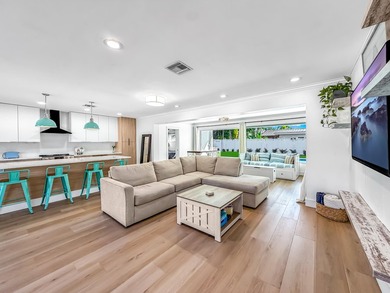 Beach Home For Sale in Boca Raton, Florida