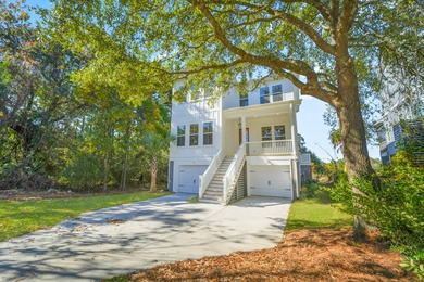 Beach Home For Sale in Charleston, South Carolina