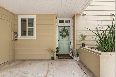 Beach Condo For Sale in Huntington Beach, California