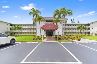 Beach Condo For Sale in Hollywood, Florida