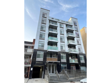 Beach Condo For Sale in Flushing, New York